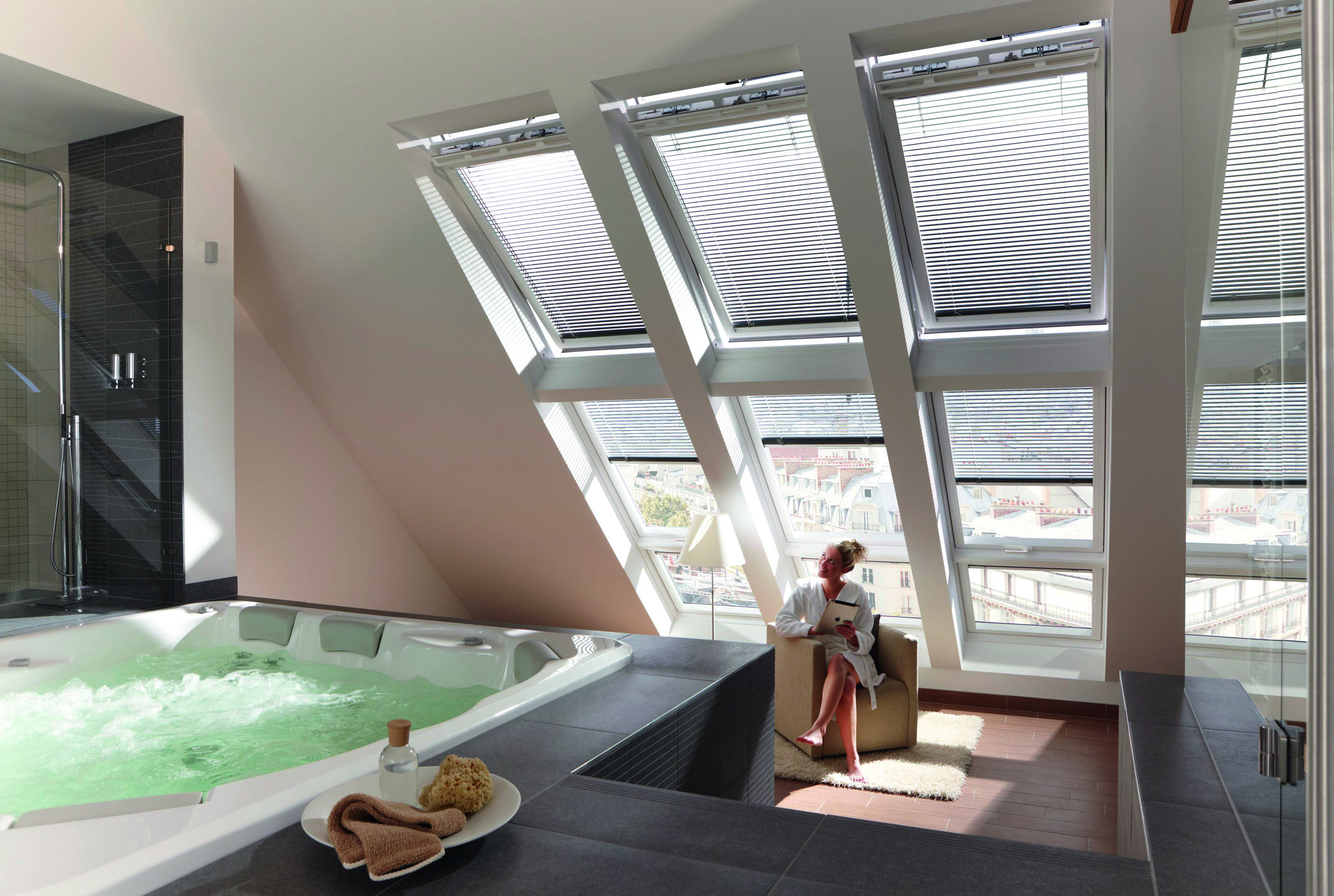 Sonnenschutz Faltstores und Rollos Immobilien Wärmedämmung verbessern - Magazin Dachfenster am die